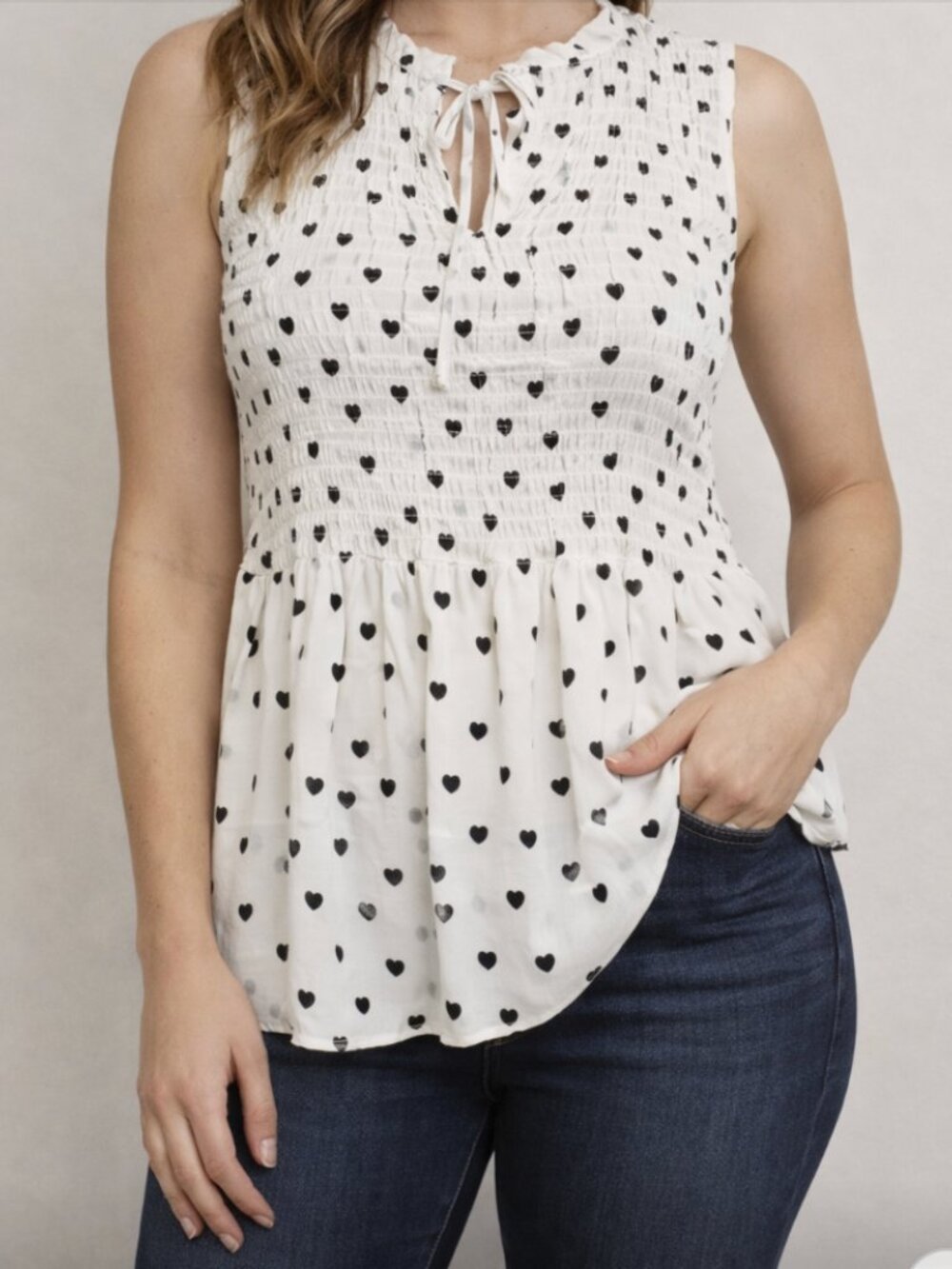 Rose & Olive White Sleeveless Heart-Print Smocked Coquette Feminine Top Size XS
